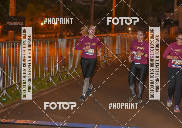 Buy your photos of the eventSunset Run 2019 on Fotop