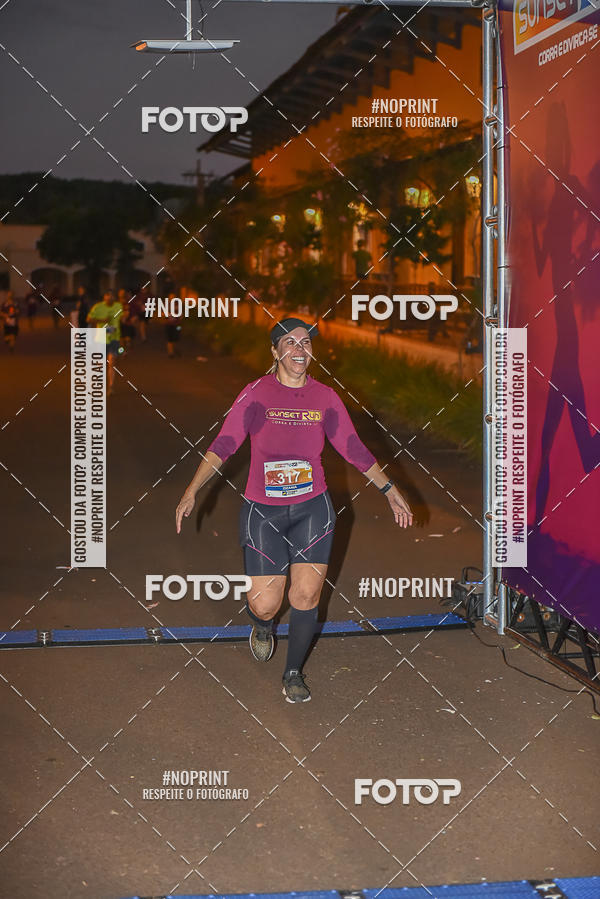 Buy your photos of the eventSunset Run 2019 on Fotop