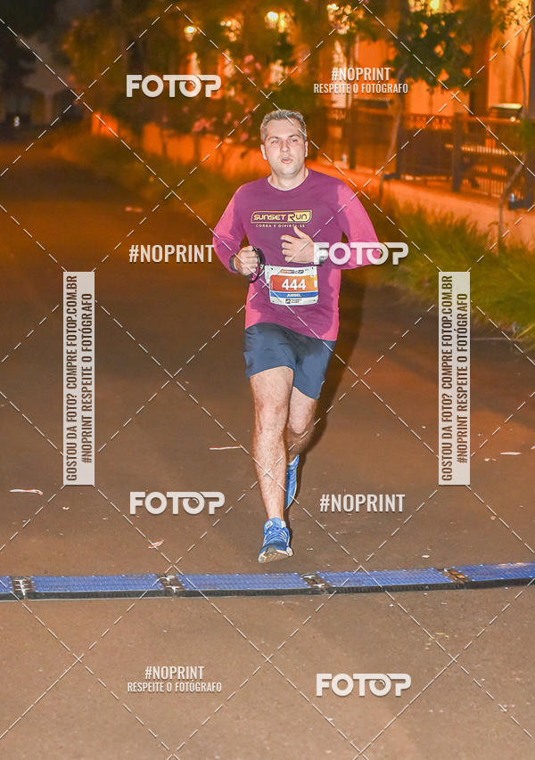 Buy your photos of the eventSunset Run 2019 on Fotop