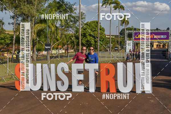 Buy your photos of the eventSunset Run 2019 on Fotop