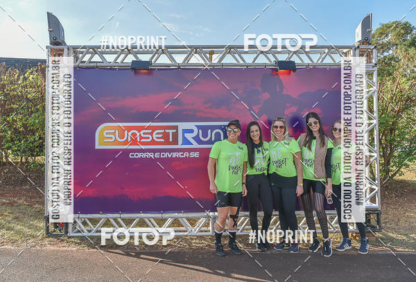 Buy your photos of the eventSunset Run 2019 on Fotop