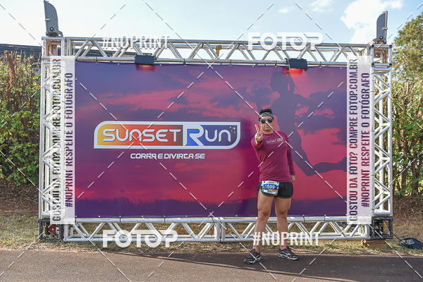 Buy your photos of the eventSunset Run 2019 on Fotop
