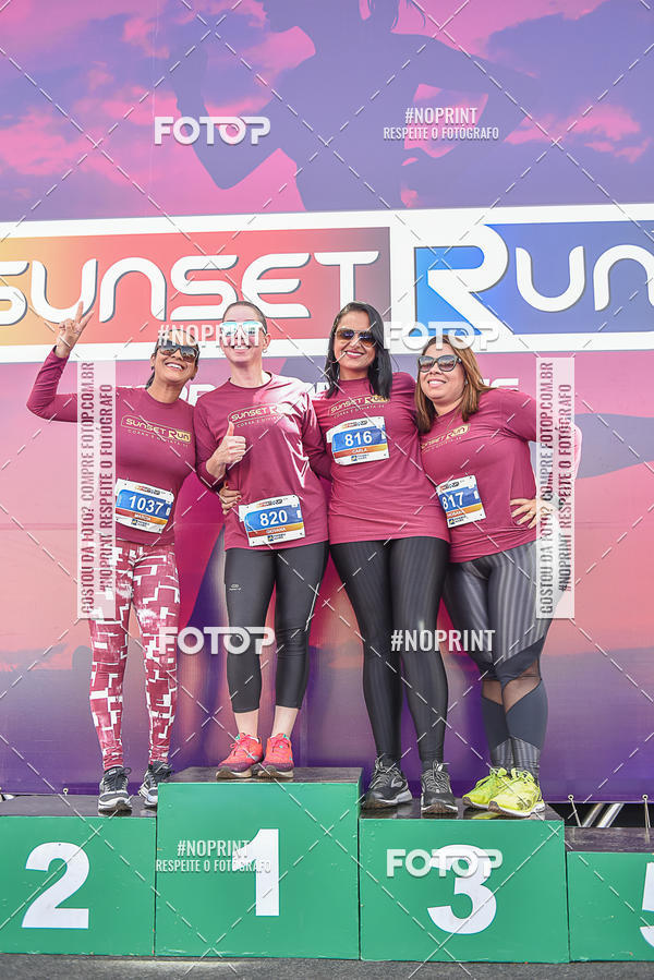 Buy your photos of the eventSunset Run 2019 on Fotop