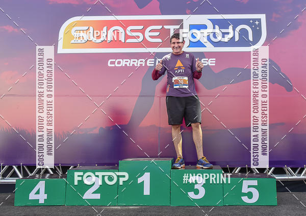 Buy your photos of the eventSunset Run 2019 on Fotop