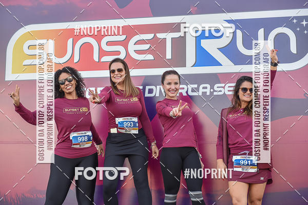 Buy your photos of the eventSunset Run 2019 on Fotop