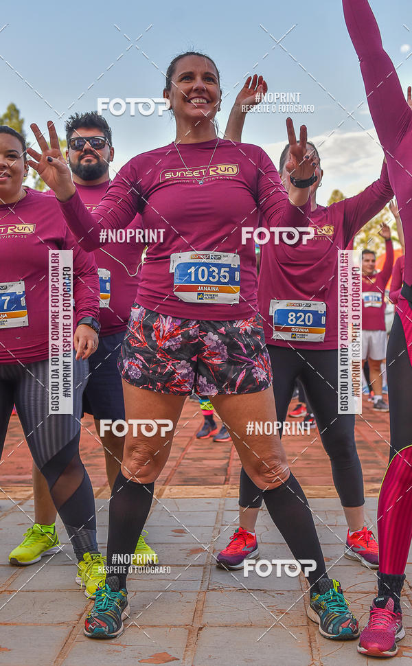 Buy your photos of the eventSunset Run 2019 on Fotop