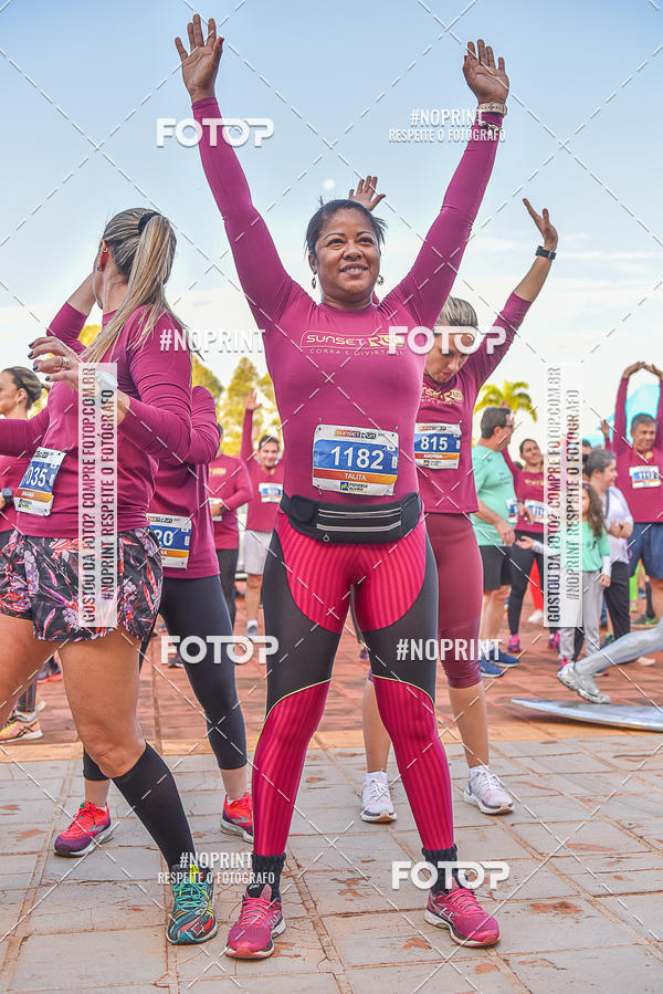 Buy your photos of the eventSunset Run 2019 on Fotop