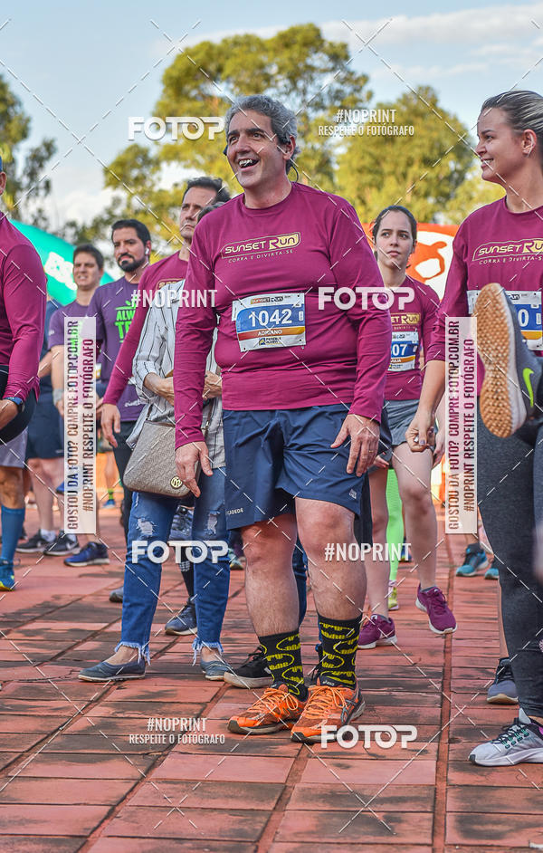 Buy your photos of the eventSunset Run 2019 on Fotop