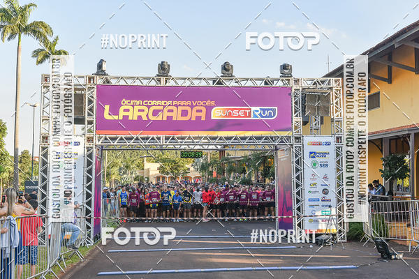 Buy your photos of the eventSunset Run 2019 on Fotop
