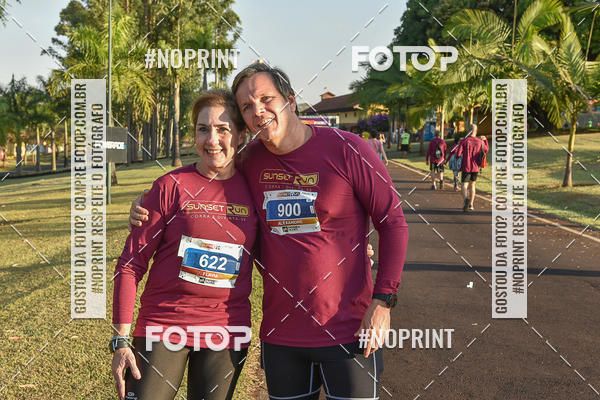 Buy your photos of the eventSunset Run 2019 on Fotop