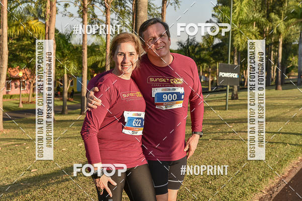 Buy your photos of the eventSunset Run 2019 on Fotop