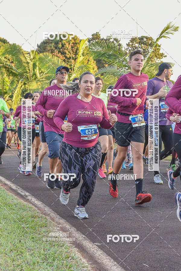 Buy your photos of the eventSunset Run 2019 on Fotop