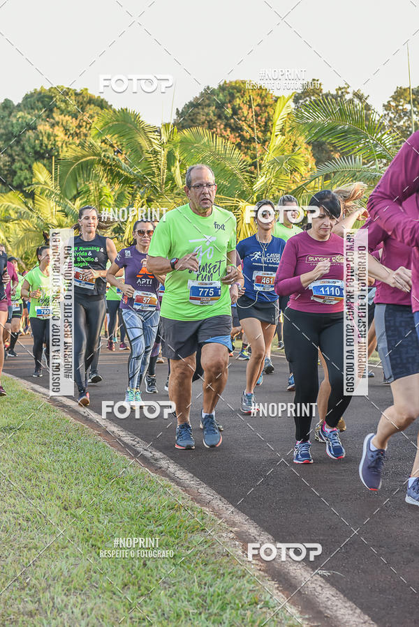 Buy your photos of the eventSunset Run 2019 on Fotop