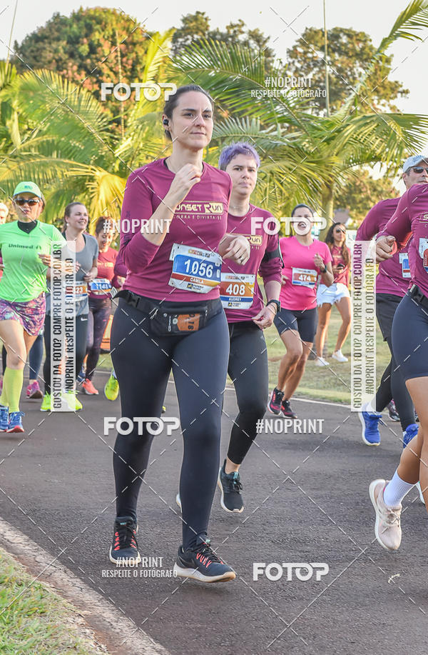 Buy your photos of the eventSunset Run 2019 on Fotop