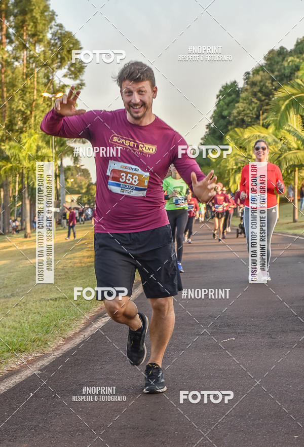 Buy your photos of the eventSunset Run 2019 on Fotop