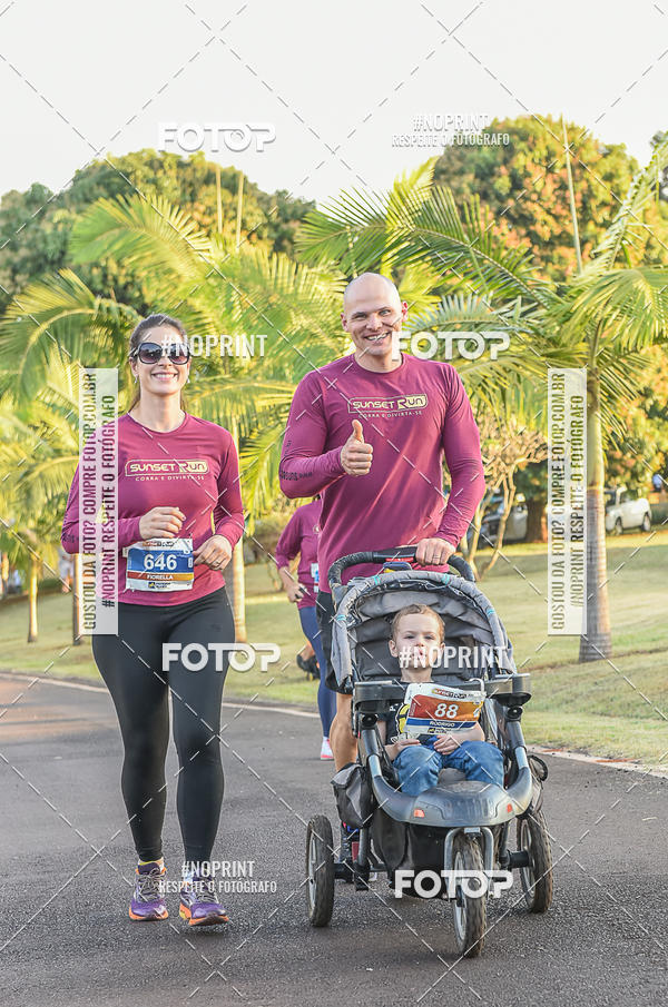 Buy your photos of the eventSunset Run 2019 on Fotop