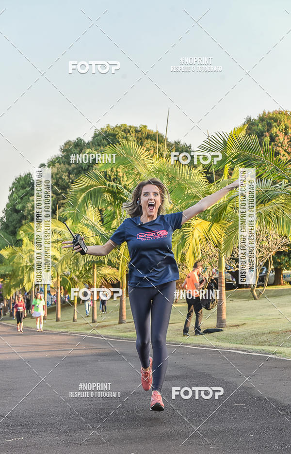Buy your photos of the eventSunset Run 2019 on Fotop