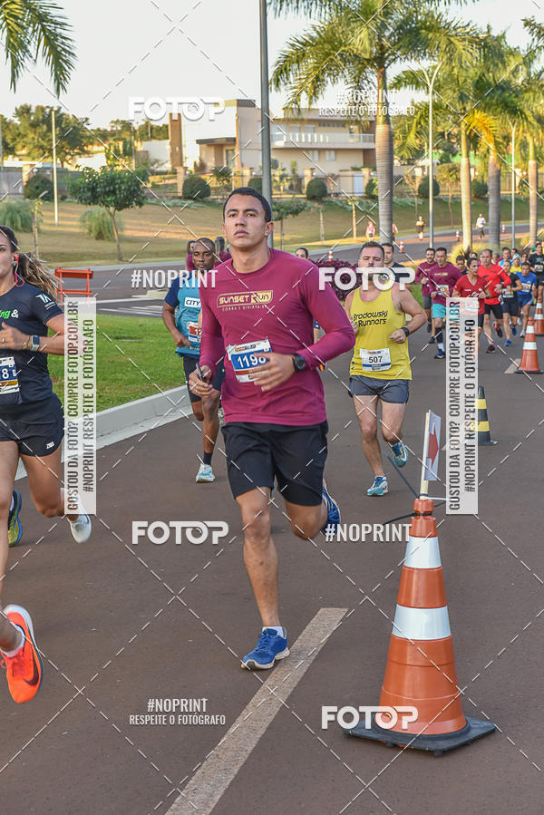 Buy your photos of the eventSunset Run 2019 on Fotop