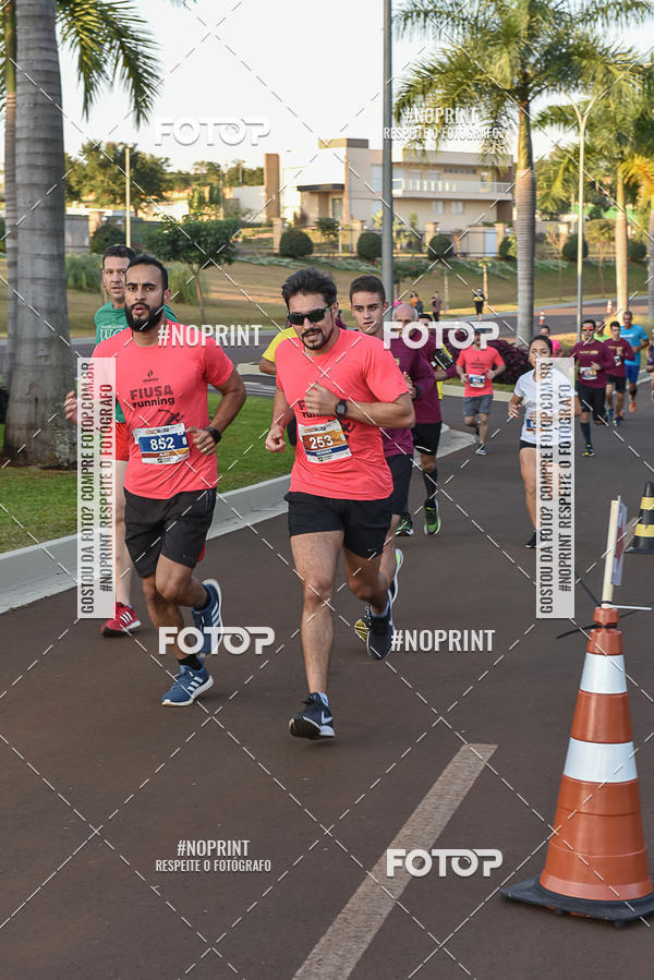 Buy your photos of the eventSunset Run 2019 on Fotop