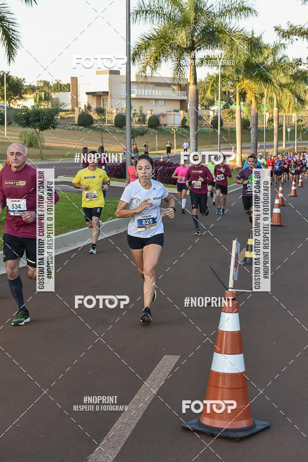 Buy your photos of the eventSunset Run 2019 on Fotop