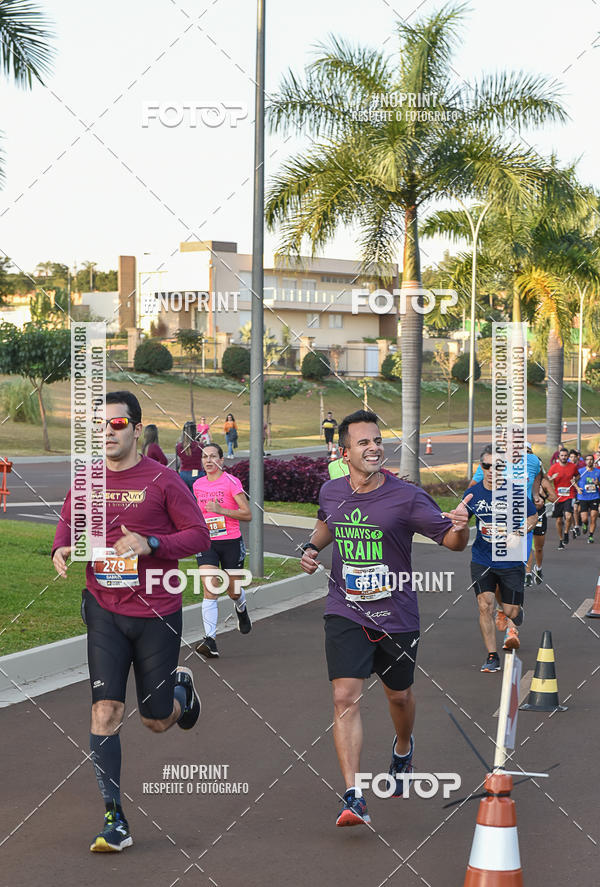 Buy your photos of the eventSunset Run 2019 on Fotop