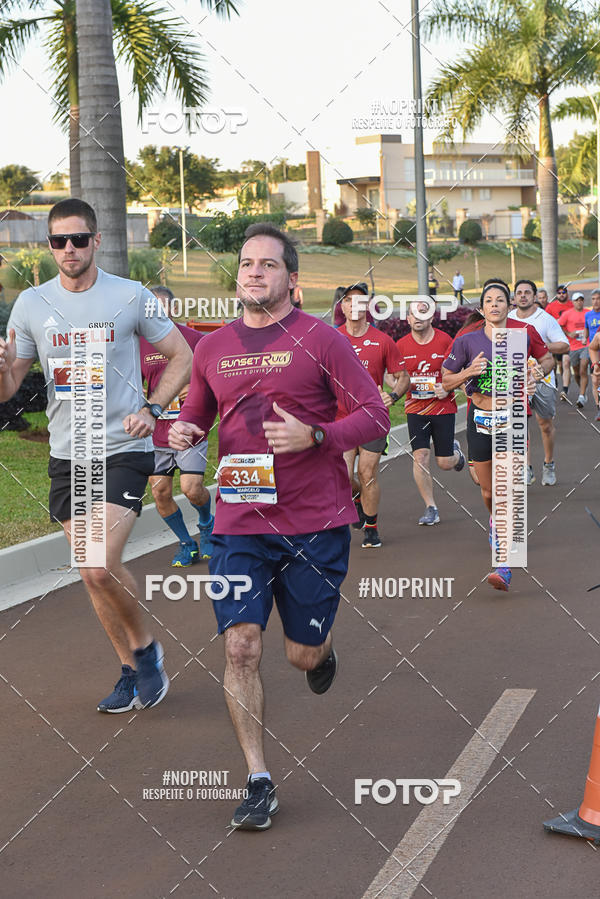 Buy your photos of the eventSunset Run 2019 on Fotop
