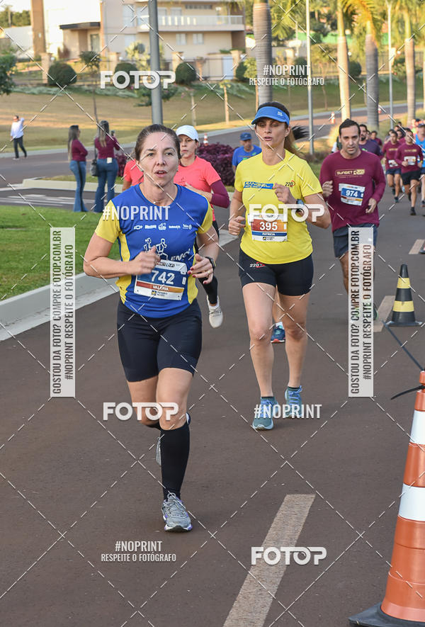 Buy your photos of the eventSunset Run 2019 on Fotop