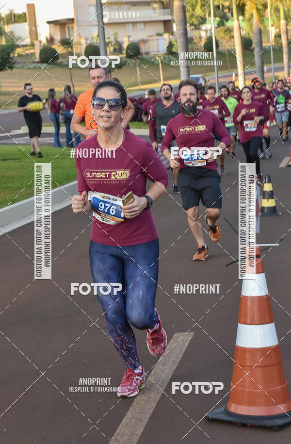 Buy your photos of the eventSunset Run 2019 on Fotop