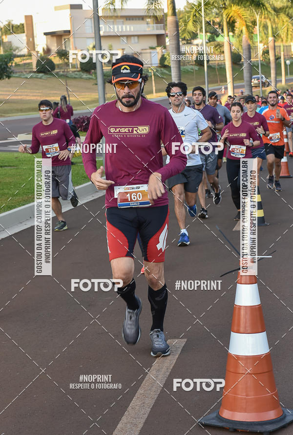 Buy your photos of the eventSunset Run 2019 on Fotop