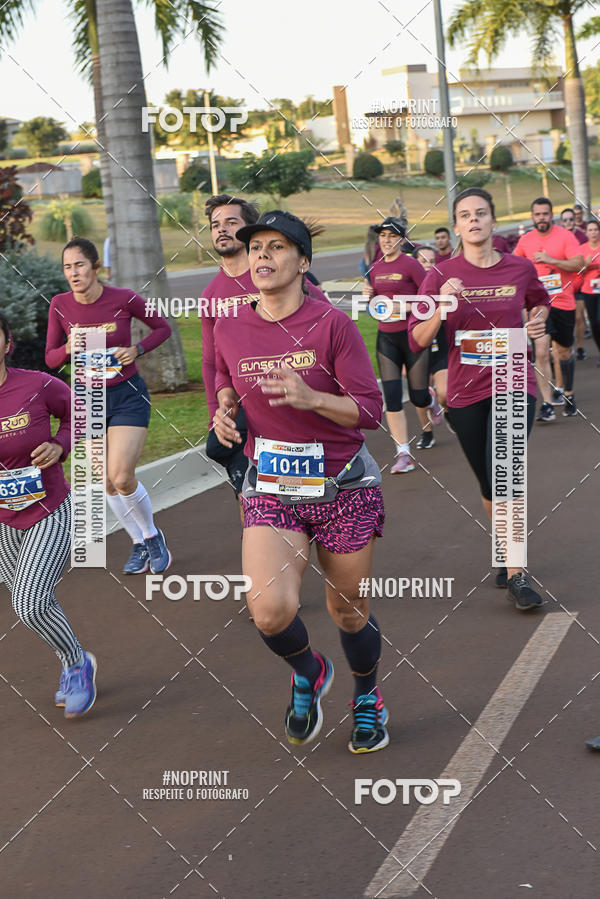 Buy your photos of the eventSunset Run 2019 on Fotop