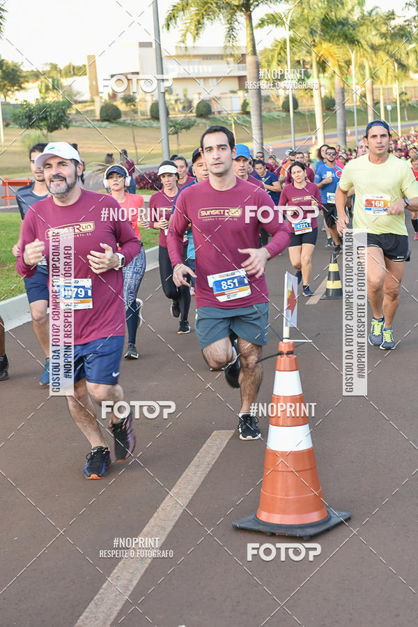 Buy your photos of the eventSunset Run 2019 on Fotop