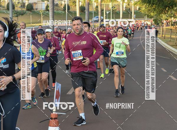 Buy your photos of the eventSunset Run 2019 on Fotop