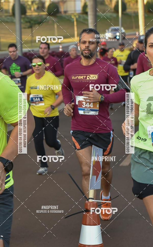Buy your photos of the eventSunset Run 2019 on Fotop