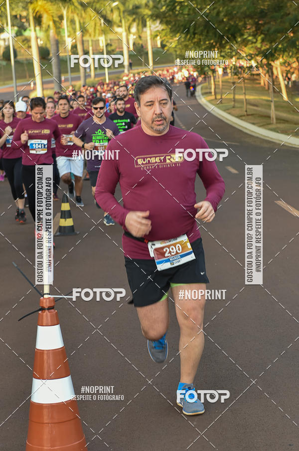 Buy your photos of the eventSunset Run 2019 on Fotop