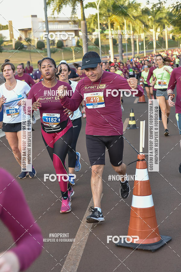 Buy your photos of the eventSunset Run 2019 on Fotop