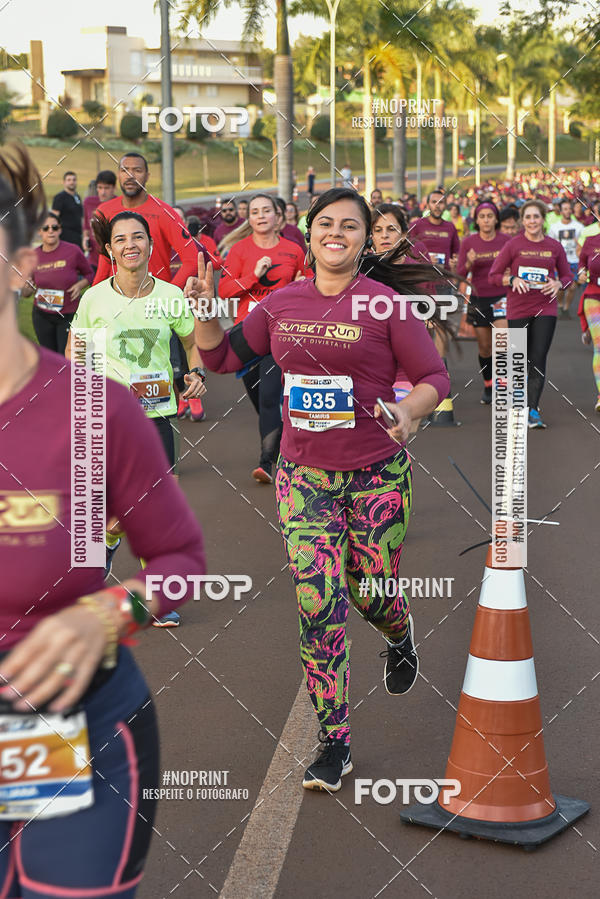 Buy your photos of the eventSunset Run 2019 on Fotop