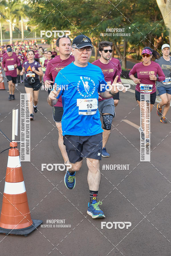 Buy your photos of the eventSunset Run 2019 on Fotop