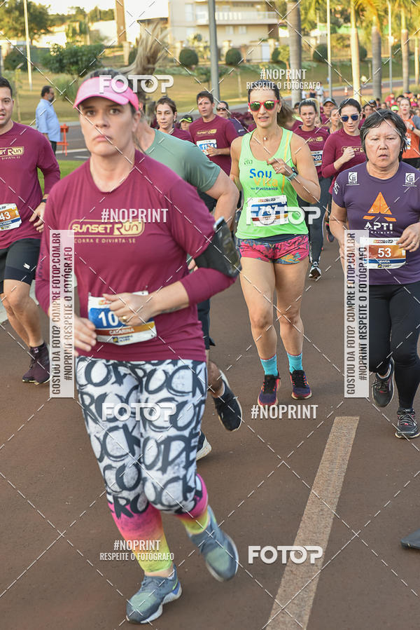 Buy your photos of the eventSunset Run 2019 on Fotop