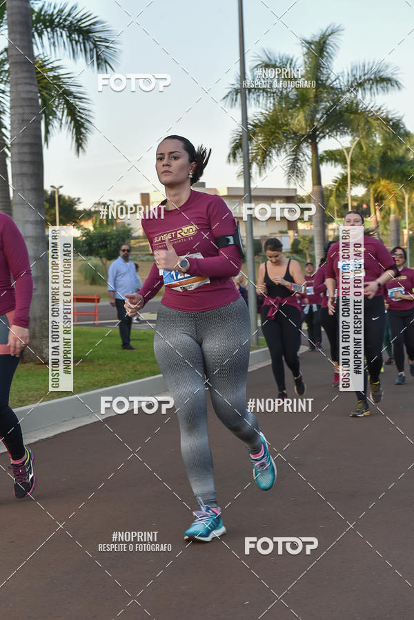 Buy your photos of the eventSunset Run 2019 on Fotop