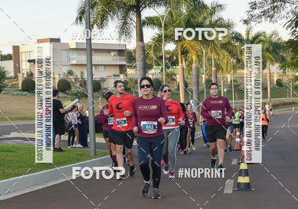 Buy your photos of the eventSunset Run 2019 on Fotop