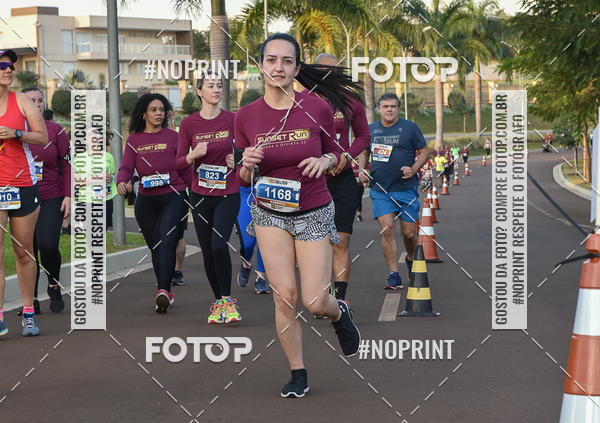 Buy your photos of the eventSunset Run 2019 on Fotop
