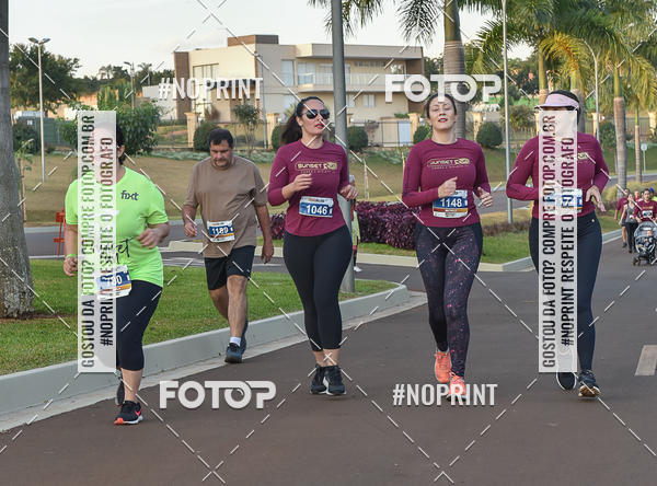 Buy your photos of the eventSunset Run 2019 on Fotop