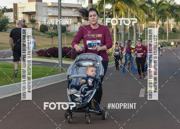 Buy your photos of the eventSunset Run 2019 on Fotop