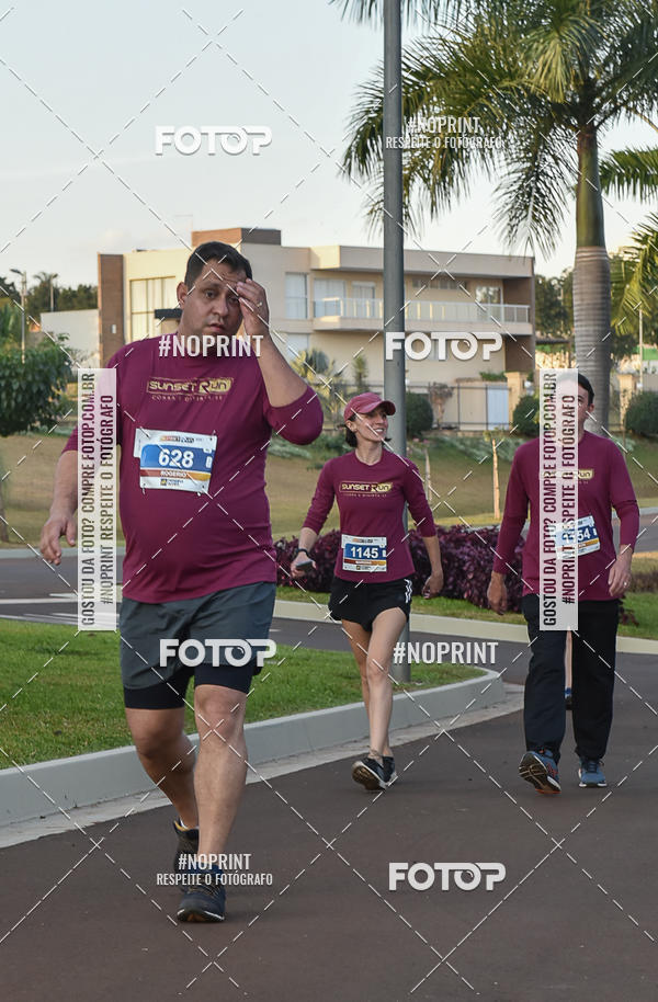 Buy your photos of the eventSunset Run 2019 on Fotop