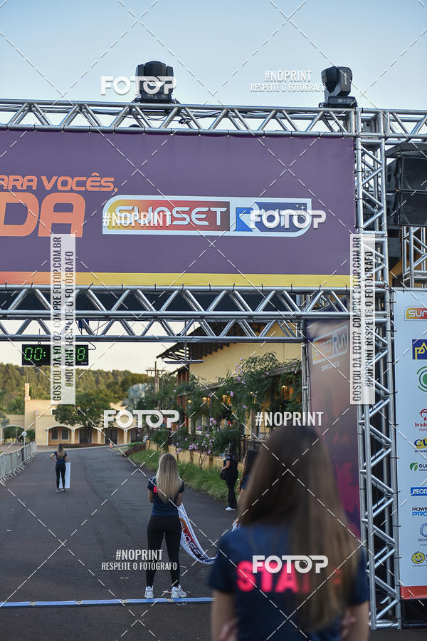 Buy your photos of the eventSunset Run 2019 on Fotop