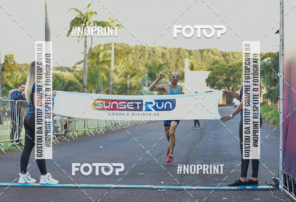 Buy your photos of the eventSunset Run 2019 on Fotop