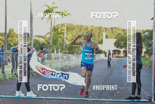 Buy your photos of the eventSunset Run 2019 on Fotop