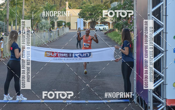 Buy your photos of the eventSunset Run 2019 on Fotop