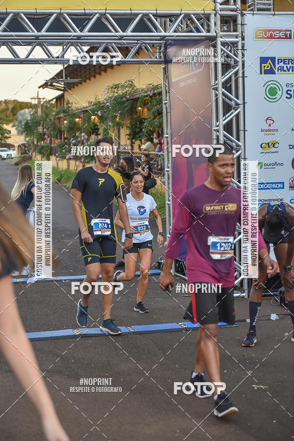 Buy your photos of the eventSunset Run 2019 on Fotop