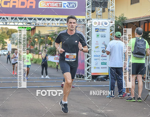 Buy your photos of the eventSunset Run 2019 on Fotop